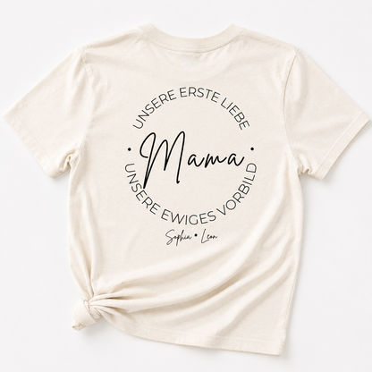 MAMA. UNSERE ERSTE LIEBE -personalisierbar- Damen Premium T-Shirt