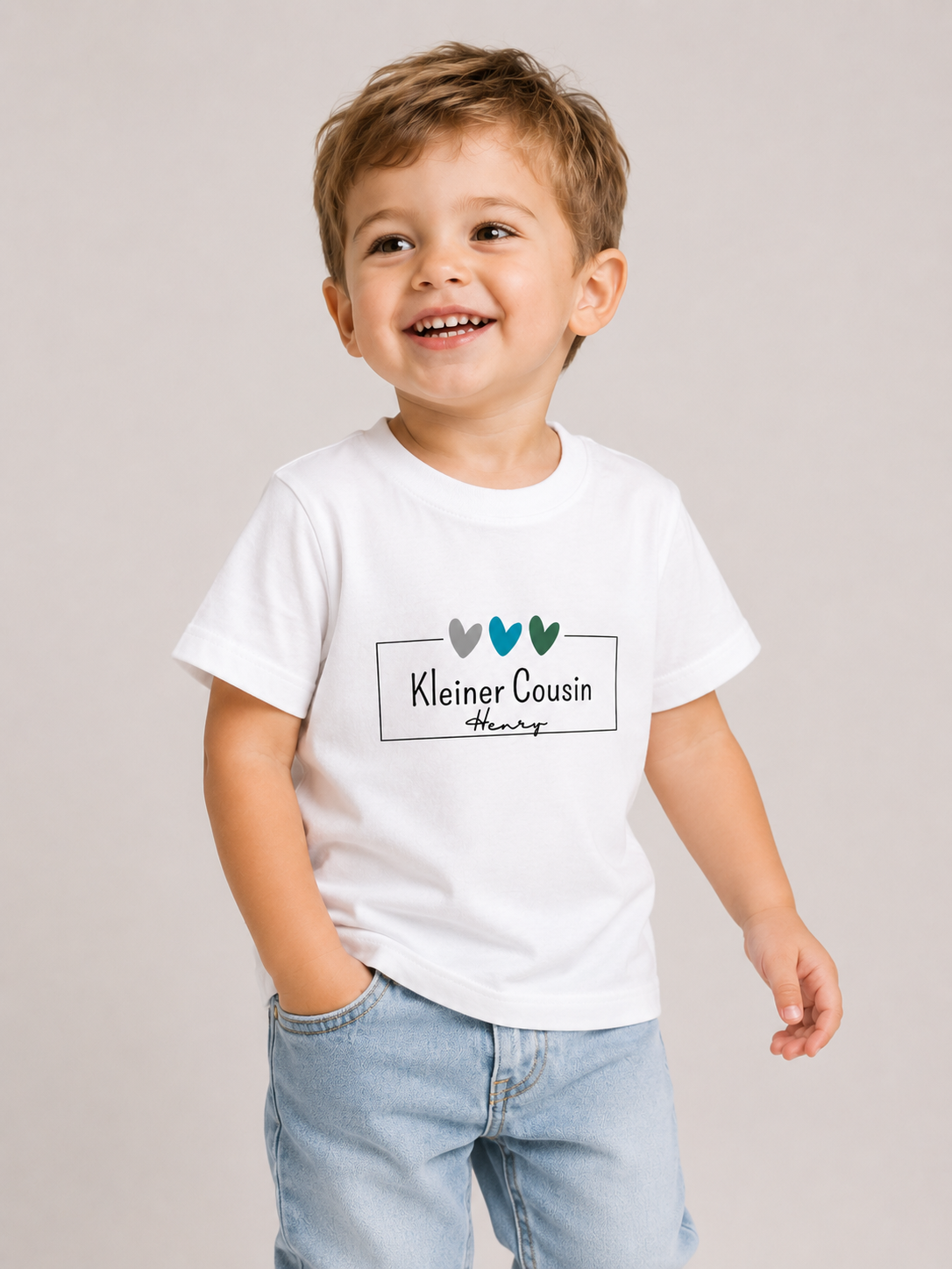Kleiner Cousin -personalisierbar- Baby T-Shirt