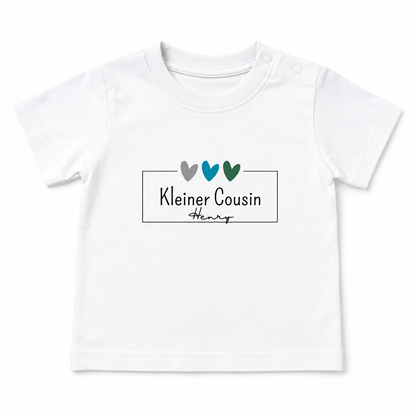 Kleiner Cousin -personalisierbar- Baby T-Shirt
